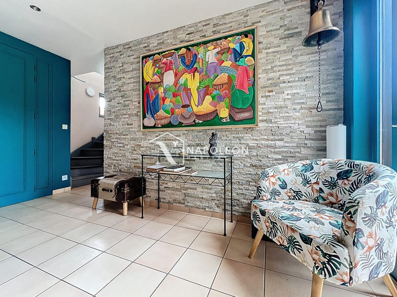 Maison - 200 m² - 6 pièces