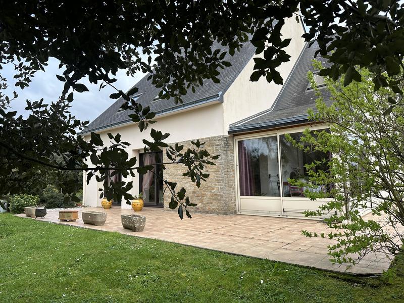 Maison - 186 m² - 7 pièces
