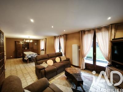 Maison - 108 m² - 6 pièces