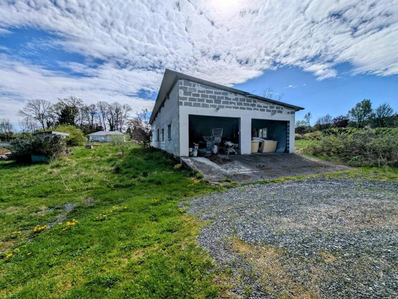 Maison - 220 m² - 9 pièces