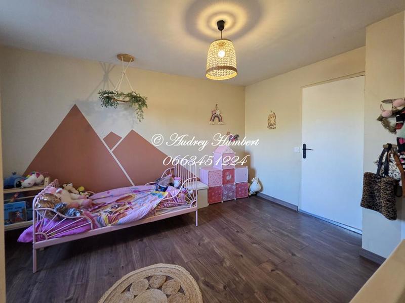 Maison - 180 m² - 6 pièces