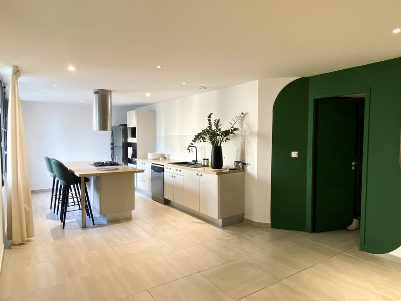 Maison - 168 m² - 6 pièces