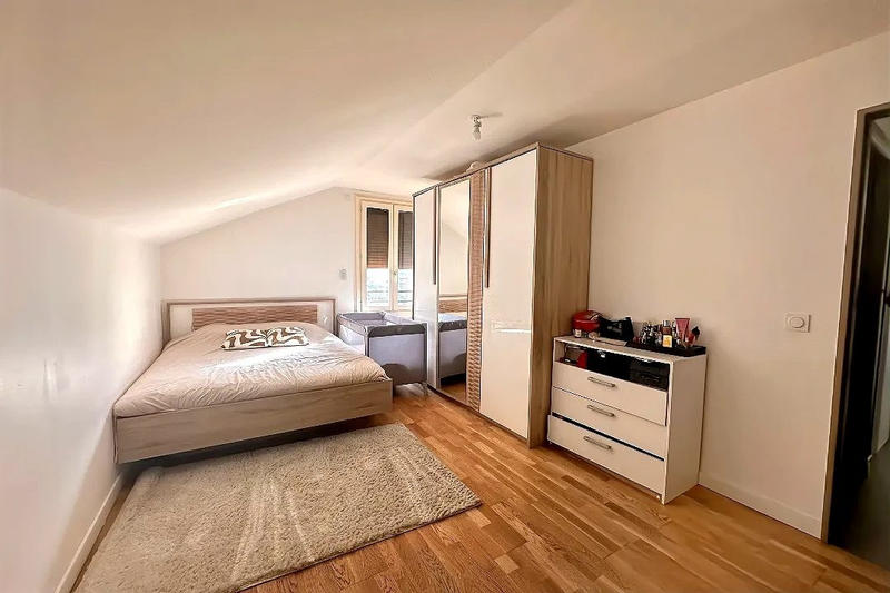 Appartement - 60 m² - 3 pièces