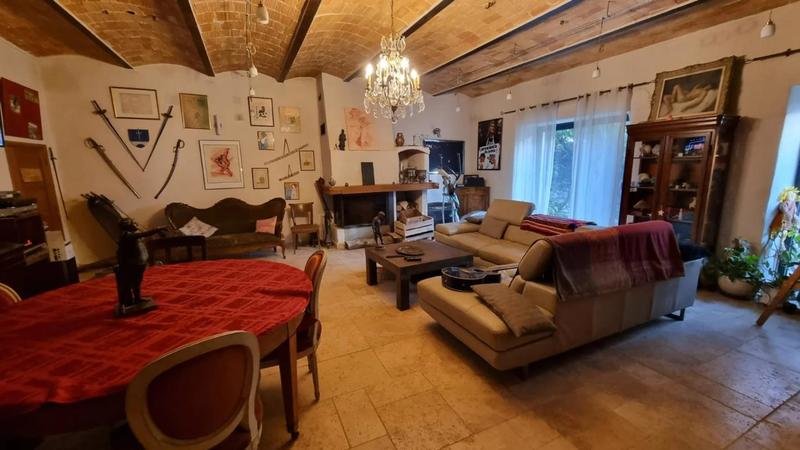 Maison - 291 m² - 7 pièces