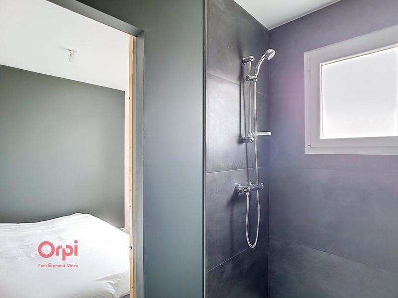 Maison - 92 m² - 5 pièces