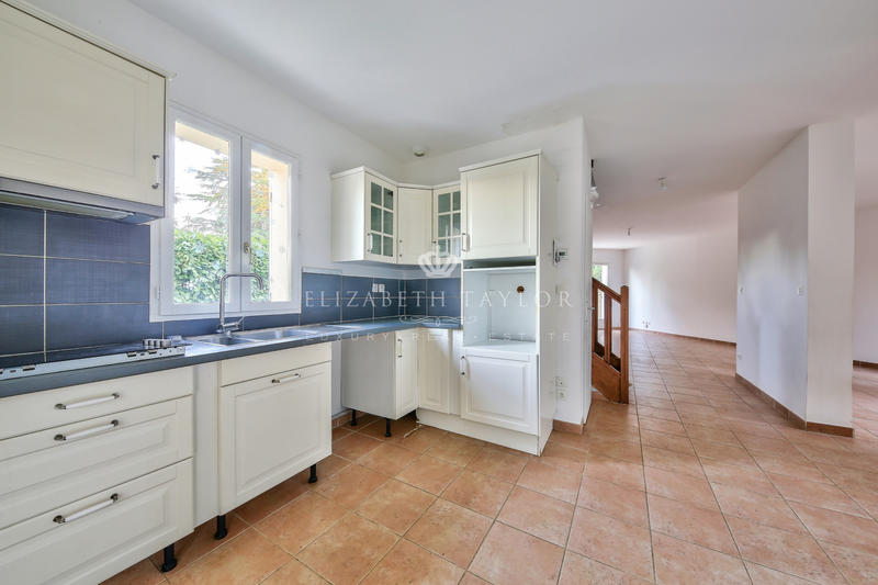 Maison - 157 m² - 5 pièces