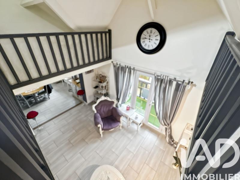 Maison - 180 m² - 7 pièces