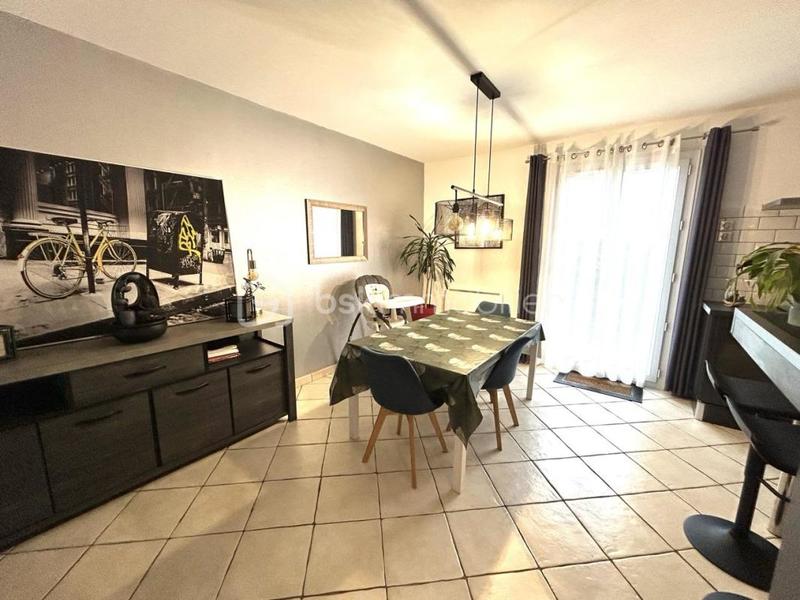 Pavillon - 90 m² - 6 pièces