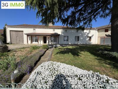 Maison en pierre - 213 m² - 9 pièces