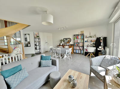 Maison - 81 m² - 4 pièces