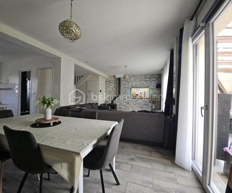 Maison - 103 m² - 4 pièces