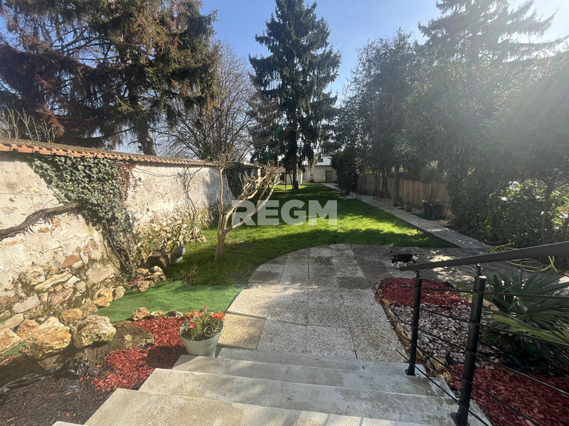 Maison - 142 m² - 6 pièces