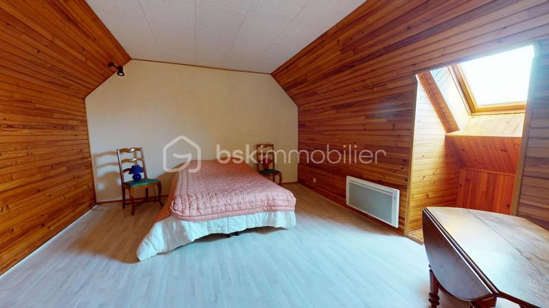 Pavillon - 140 m² - 7 pièces