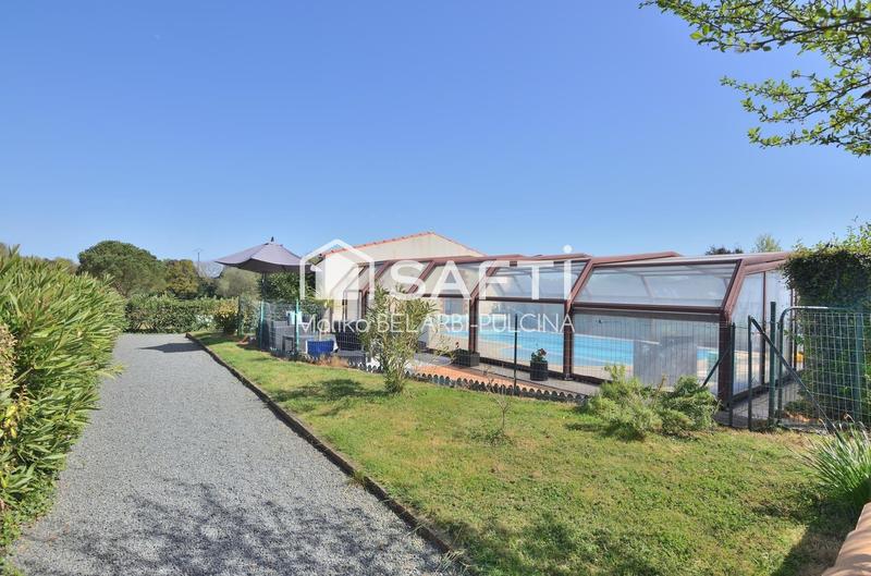 Maison - 392 m² - 14 pièces