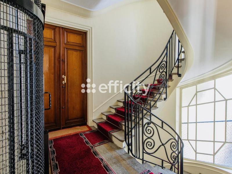 Appartement - 174 m² - 6 pièces