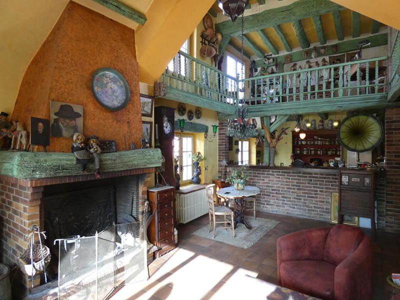 Maison - 220 m² - 7 pièces