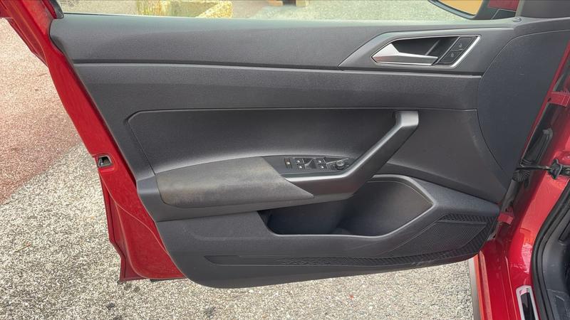 Volkswagen Polo VI 1.0 Tsi 95 R-Line