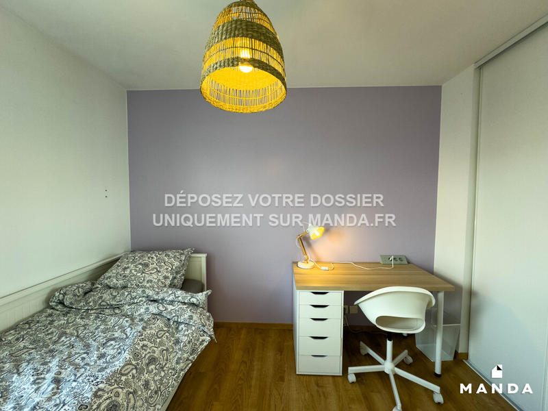 Chambre - 9 m² - 5 pièces