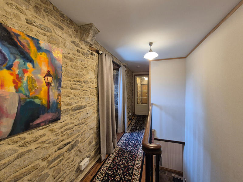 Maison - 226 m² - 9 pièces