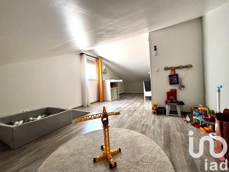 Maison - 93 m² - 4 pièces