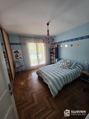 Maison - 160 m² - 4 pièces