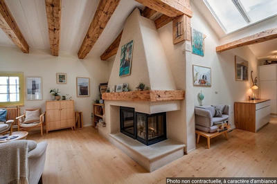 Maison - 234 m² - 8 pièces