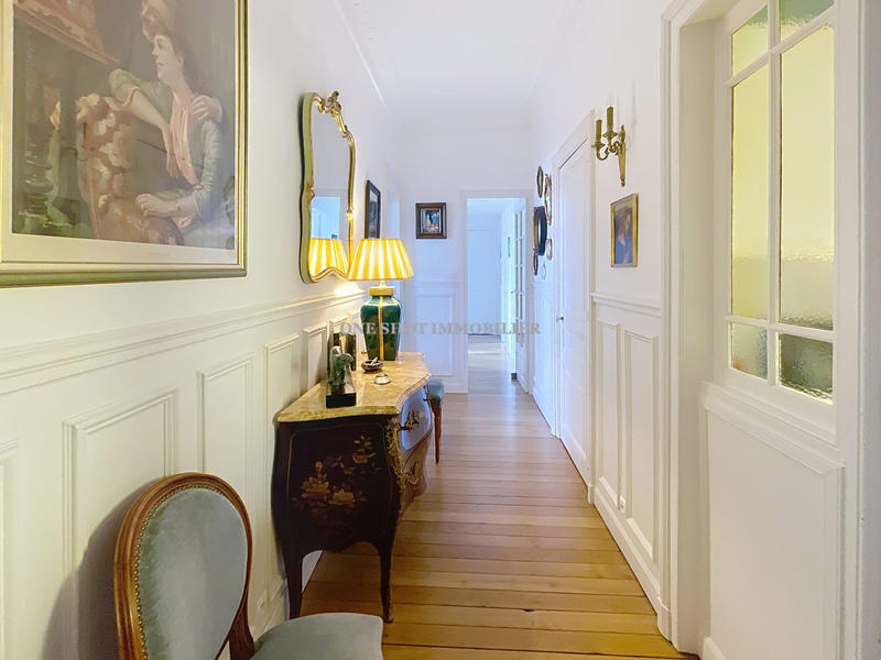 Appartement - 120 m² - 5 pièces