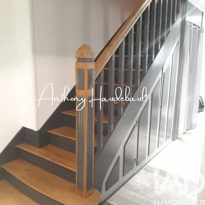 Maison - 174 m² - 9 pièces