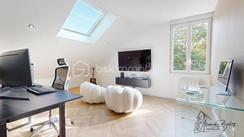 Maison traditionnelle - 110 m² - 6 pièces