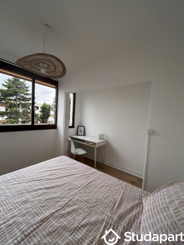 Chambre - 9 m² - 1 pièce