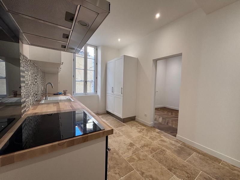 Appartement ancien - 64 m² - 3 pièces