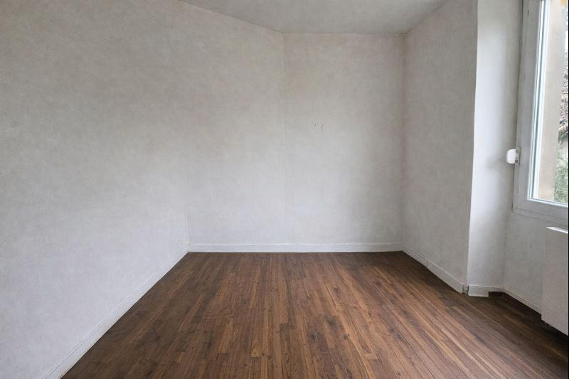 Appartement - 87 m² - 5 pièces