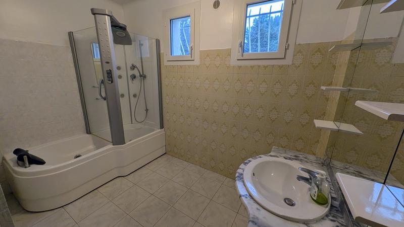 Maison traditionnelle - 120 m² - 4 pièces