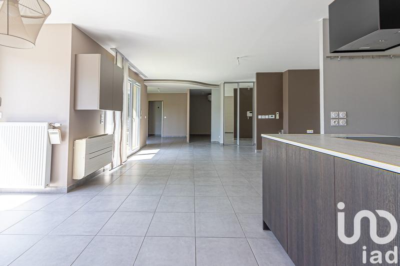 Appartement - 111 m² - 5 pièces