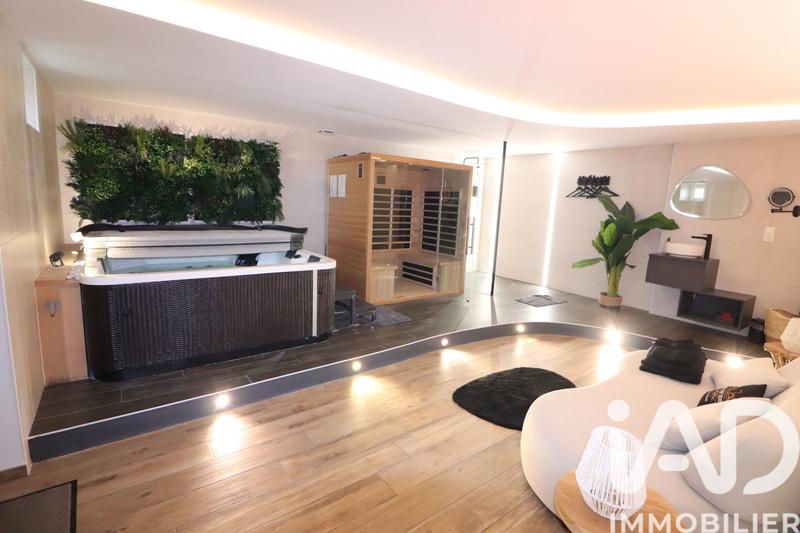 Maison - 142 m² - 5 pièces