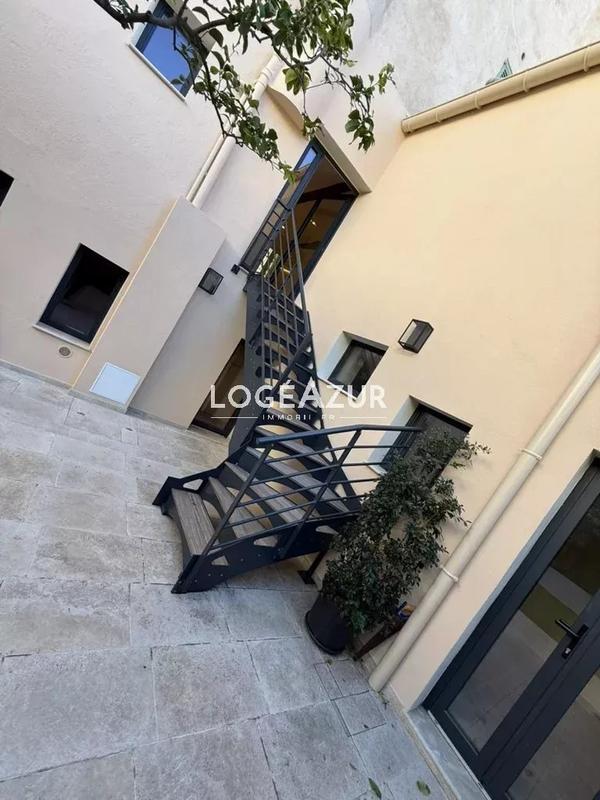 Appartement - 106 m² - 5 pièces