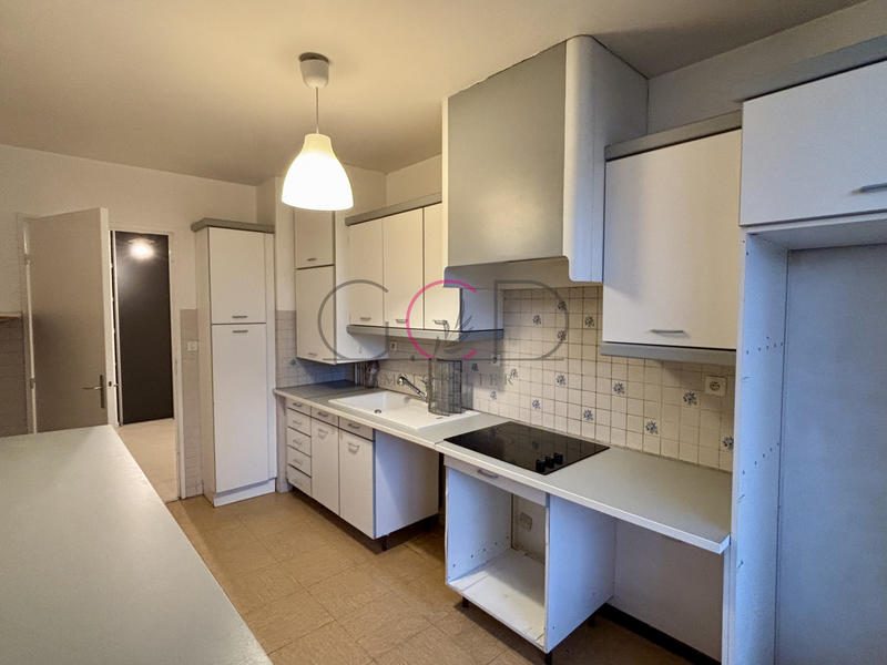 Appartement - 70 m² - 3 pièces