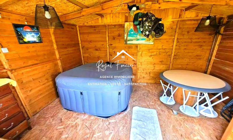 Maison ancienne - 255 m² - 8 pièces