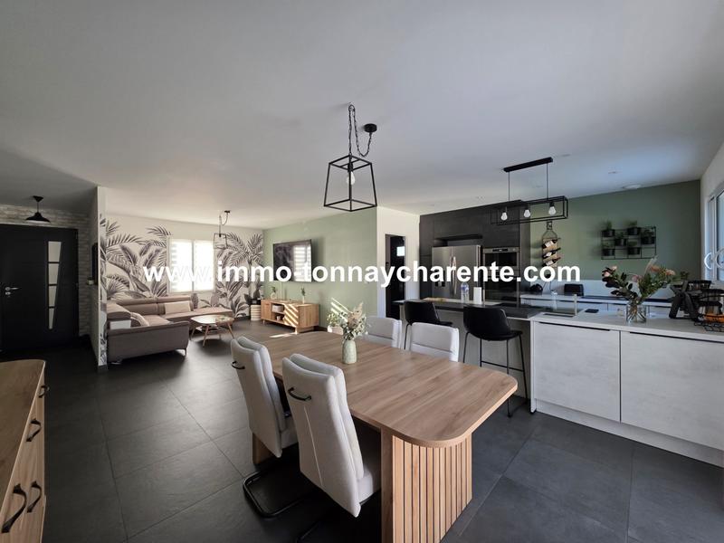 Maison - 100 m² - 4 pièces