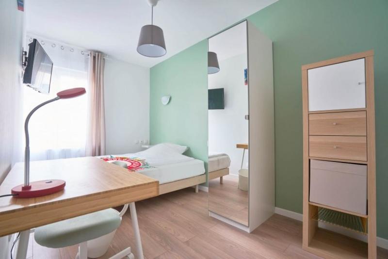 Maison - 145 m² - 9 pièces