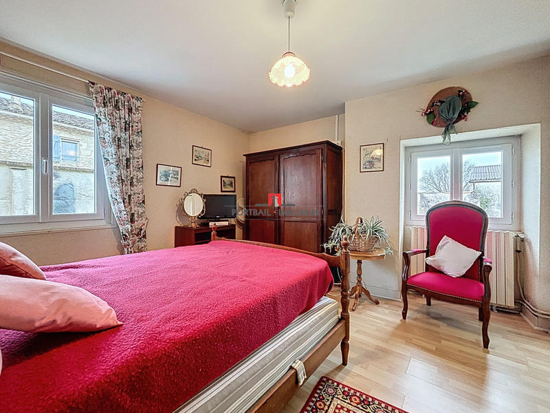 Maison traditionnelle - 95 m² - 4 pièces