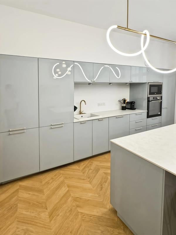 Appartement - 86 m² - 4 pièces