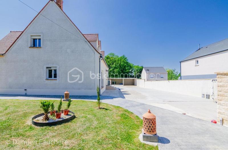 Demeure - 310 m² - 10 pièces