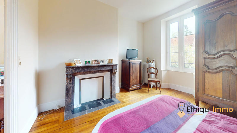 Maison - 314 m² - 10 pièces