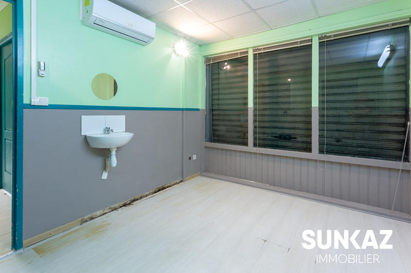 Local d'activités - 200 m²