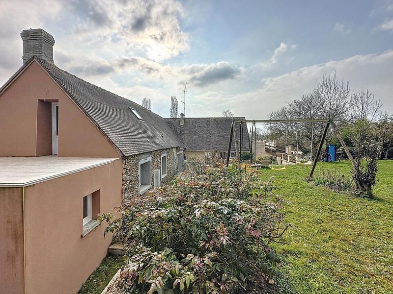 Maison - 240 m² - 9 pièces