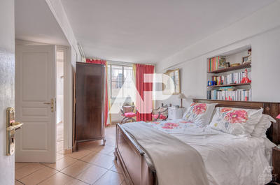 Maison - 179 m² - 8 pièces