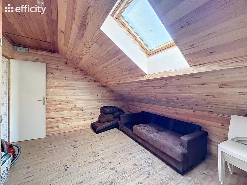 Pavillon - 226 m² - 6 pièces