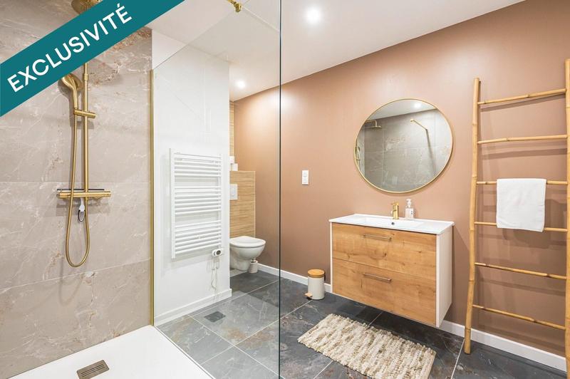 Maison - 197 m² - 7 pièces