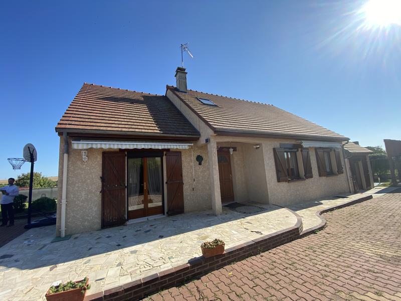 Maison - 220 m² - 9 pièces